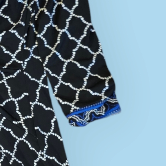 White House Black Market Black and White Knit Long Top or Super Short Mini Dress - Picture 5 of 5